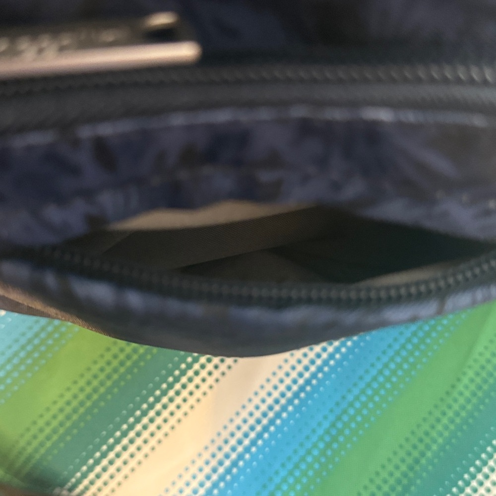 Baggallini Navy Floral-Print Crossbody Bag - Picture 5 of 13